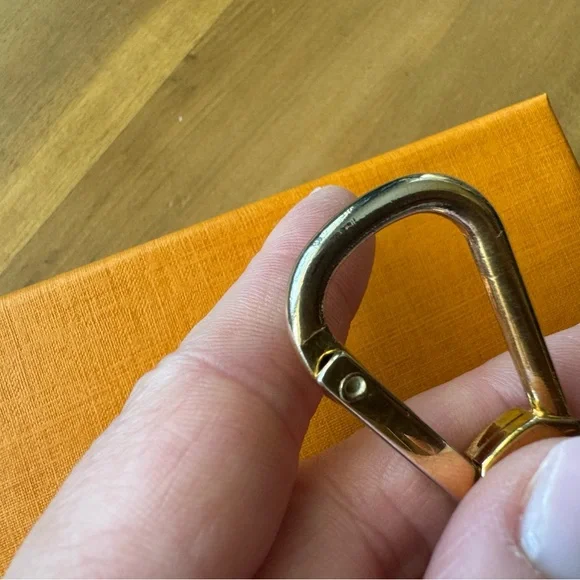 Louis Vuitton Key Pouch - Picture 6 of 8